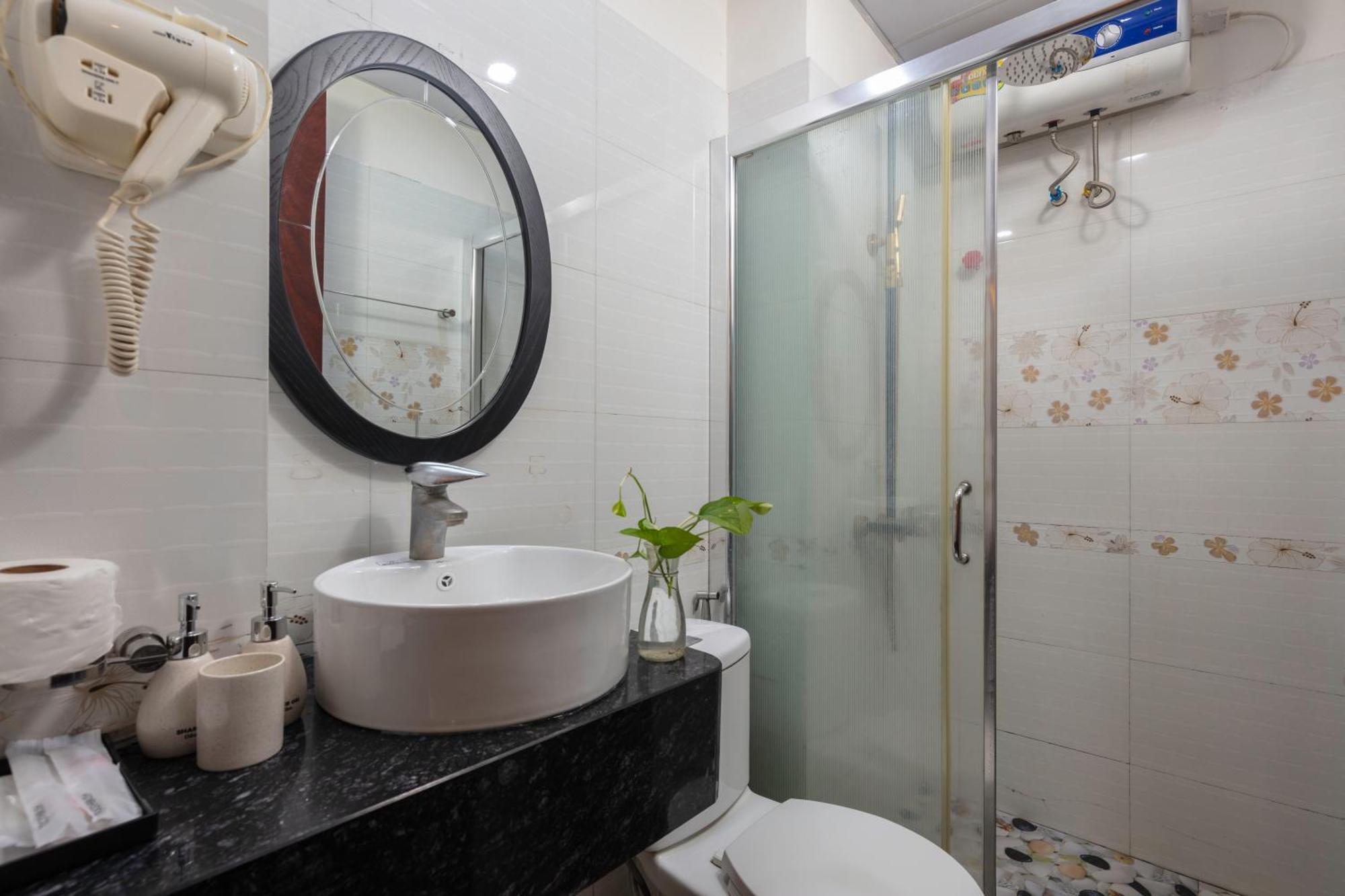 Queen Light Hotel Hanoi Kültér fotó